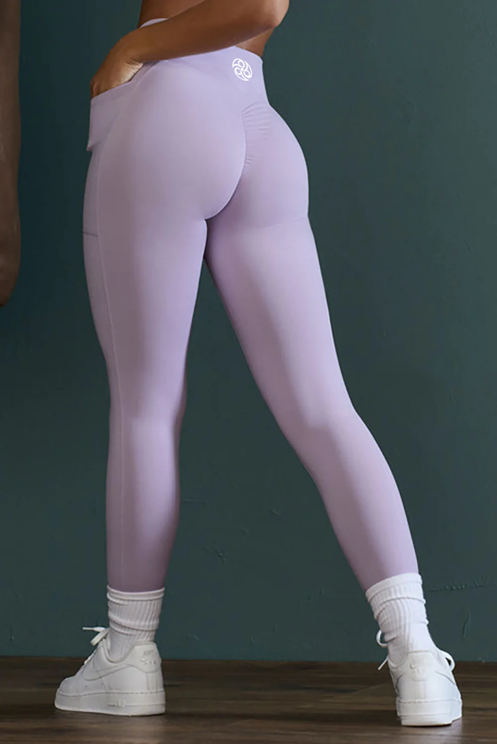 Seamless Scrunched Pocketed Leggings